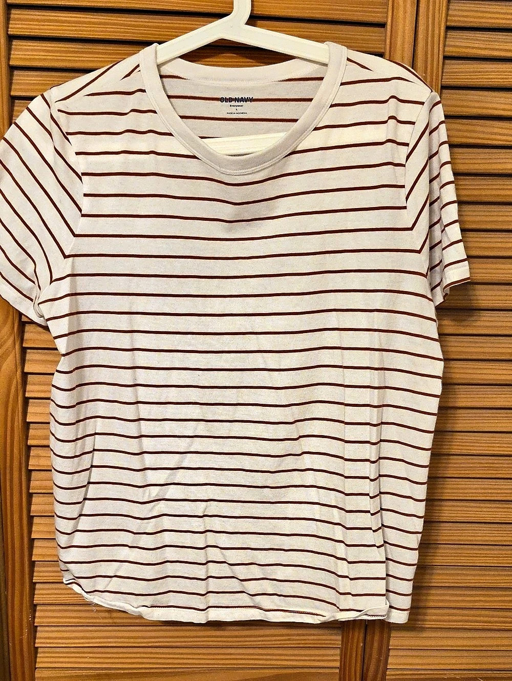 Old Navy EveryWear Striped T-Shirt White & Brown Large